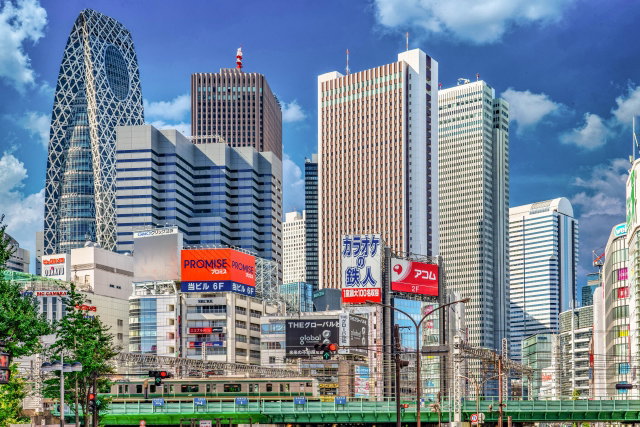 新宿区の風景（ビル群イメージ図）