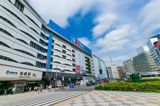 豊島区の風景（池袋駅前）