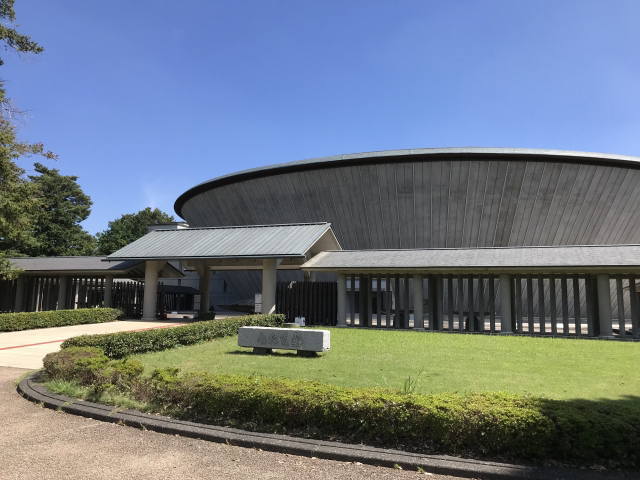 多磨霊園みたま堂